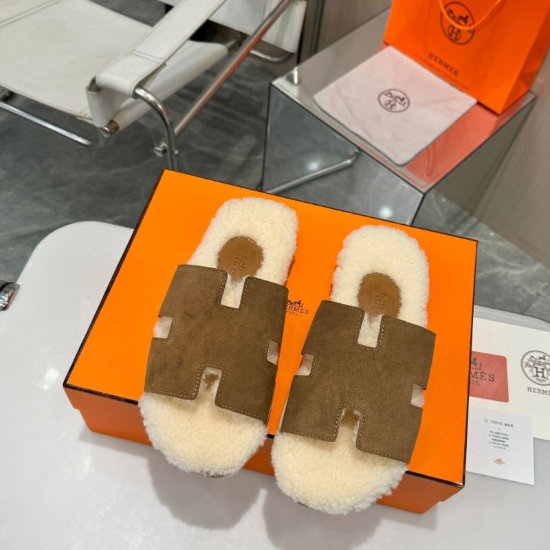 H**mes slippers